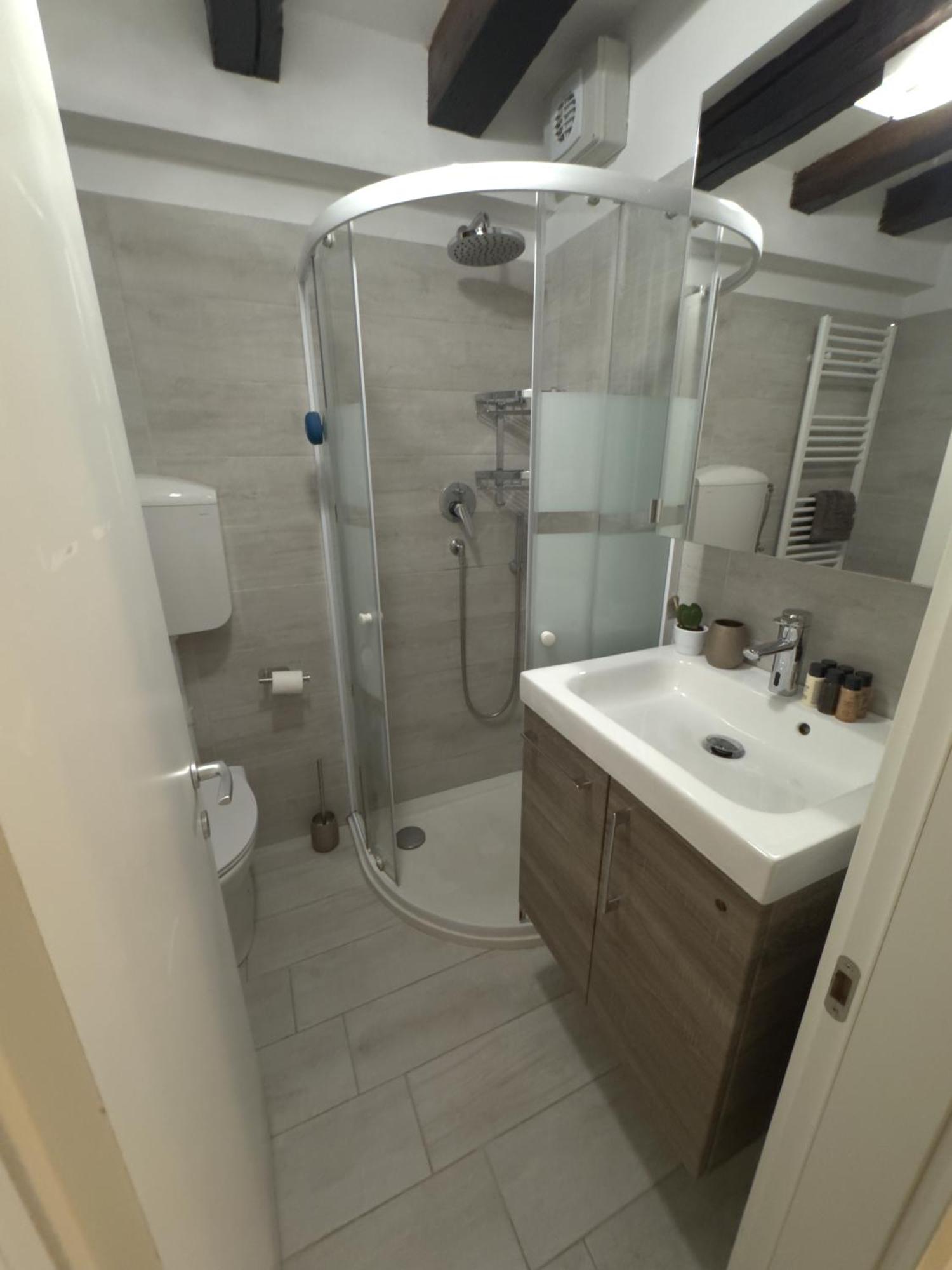 Eden Luxury Suite - Venice Santa Croce Εξωτερικό φωτογραφία